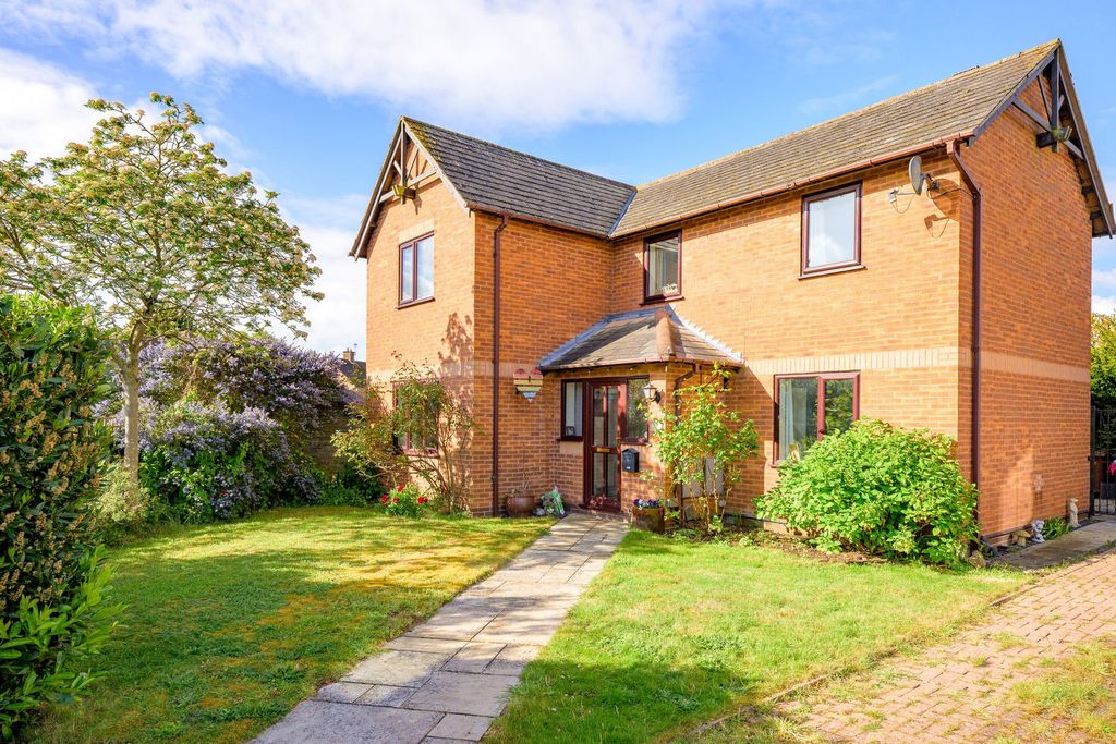 Property photo 1 of 24