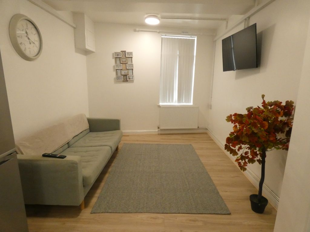 Property photo 1 of 37