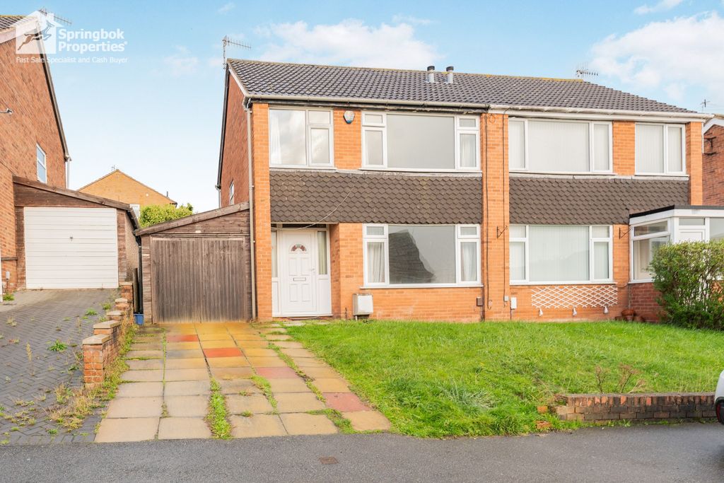 Property photo 1 of 17 Front View