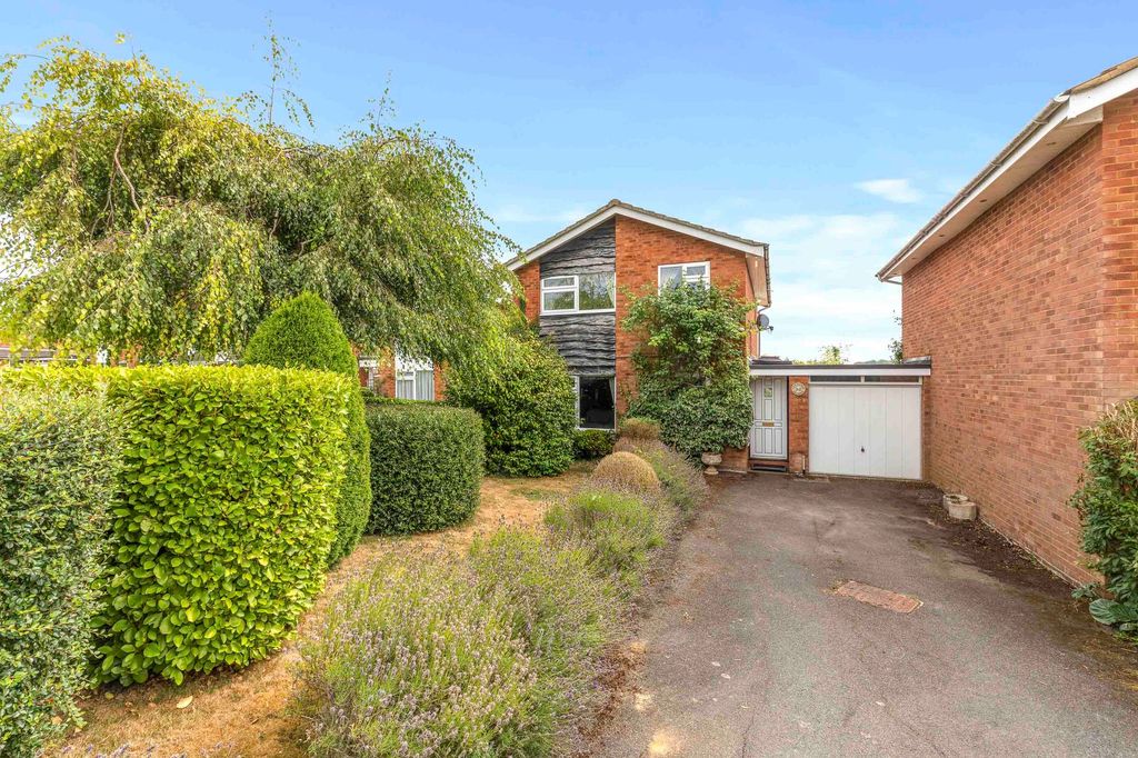 Property photo 1 of 17