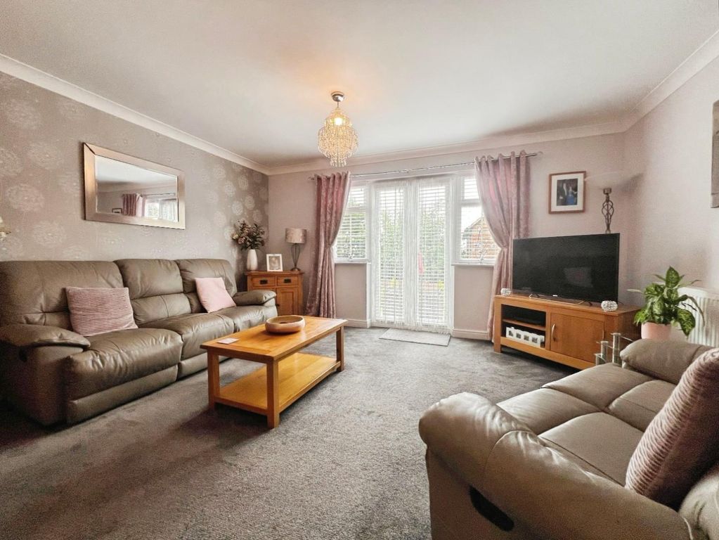 Property photo 3 of 21