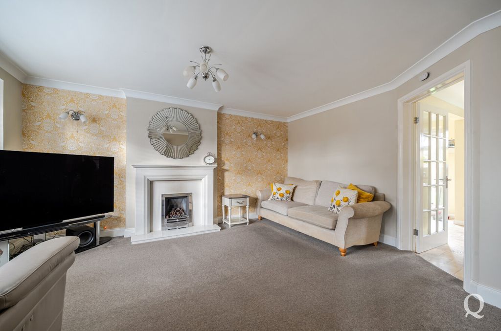 Property photo 2 of 25 8F4113F4-366E-4c4...