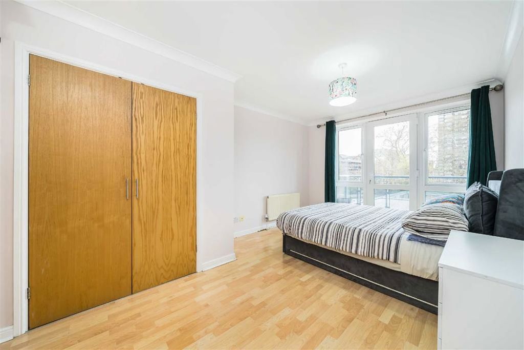 Property photo 3 of 6