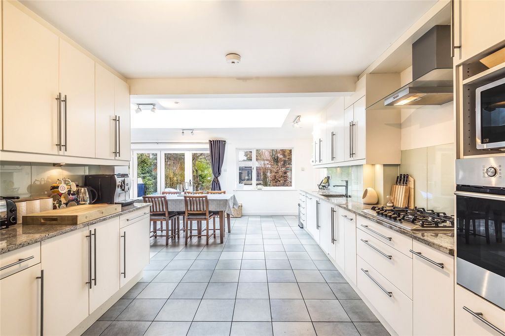 Property photo 2 of 10 Picture No. 16