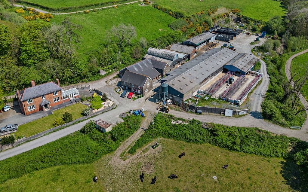 Property photo 2 of 54 Aerial