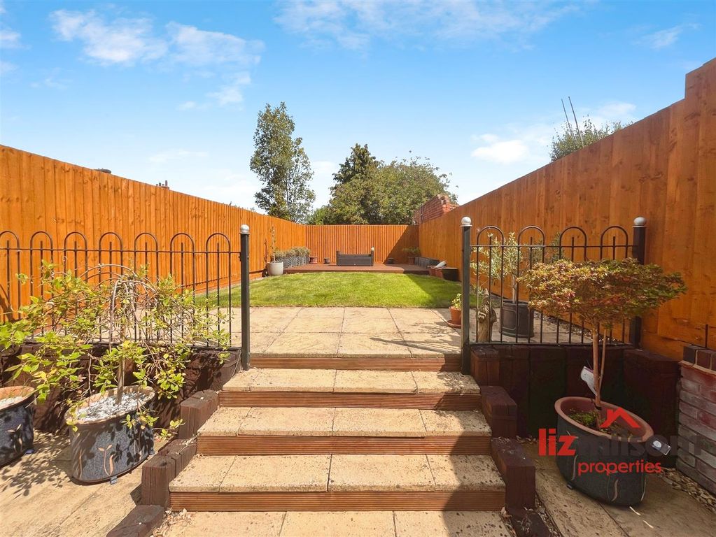 Property photo 3 of 24