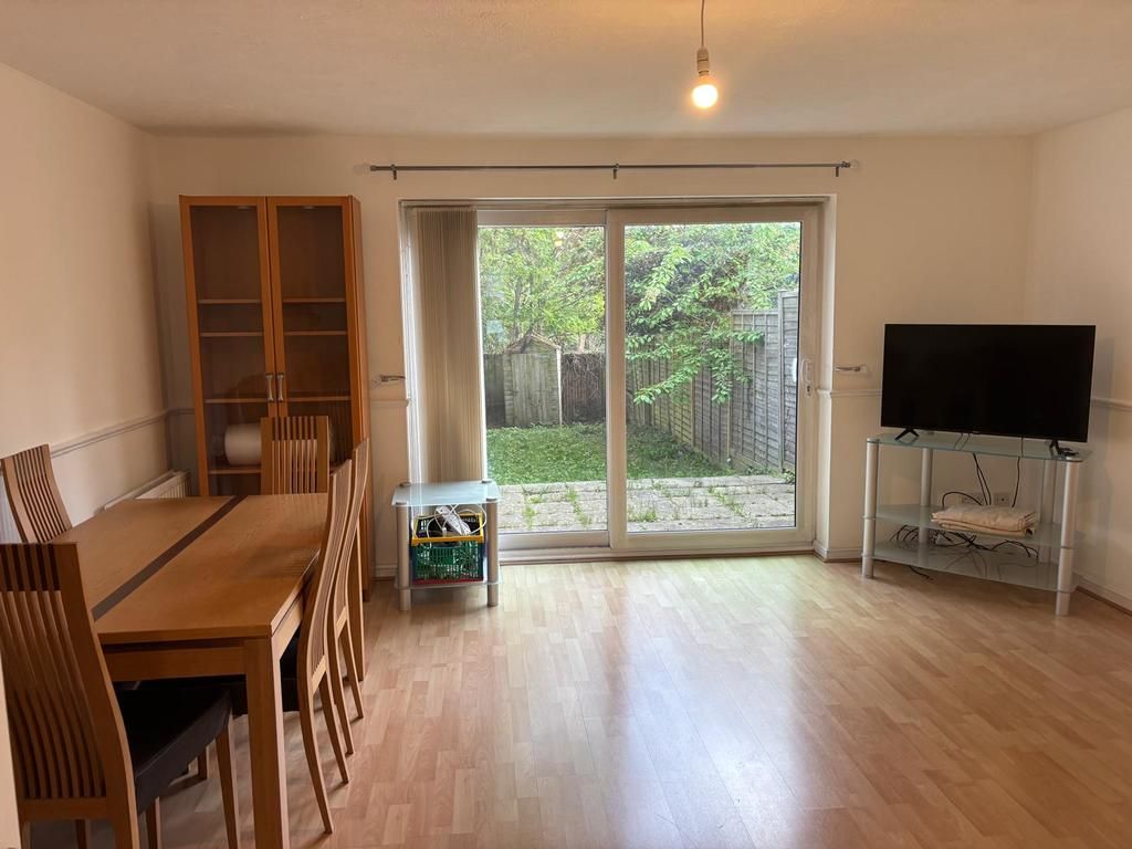 Property photo 3 of 11