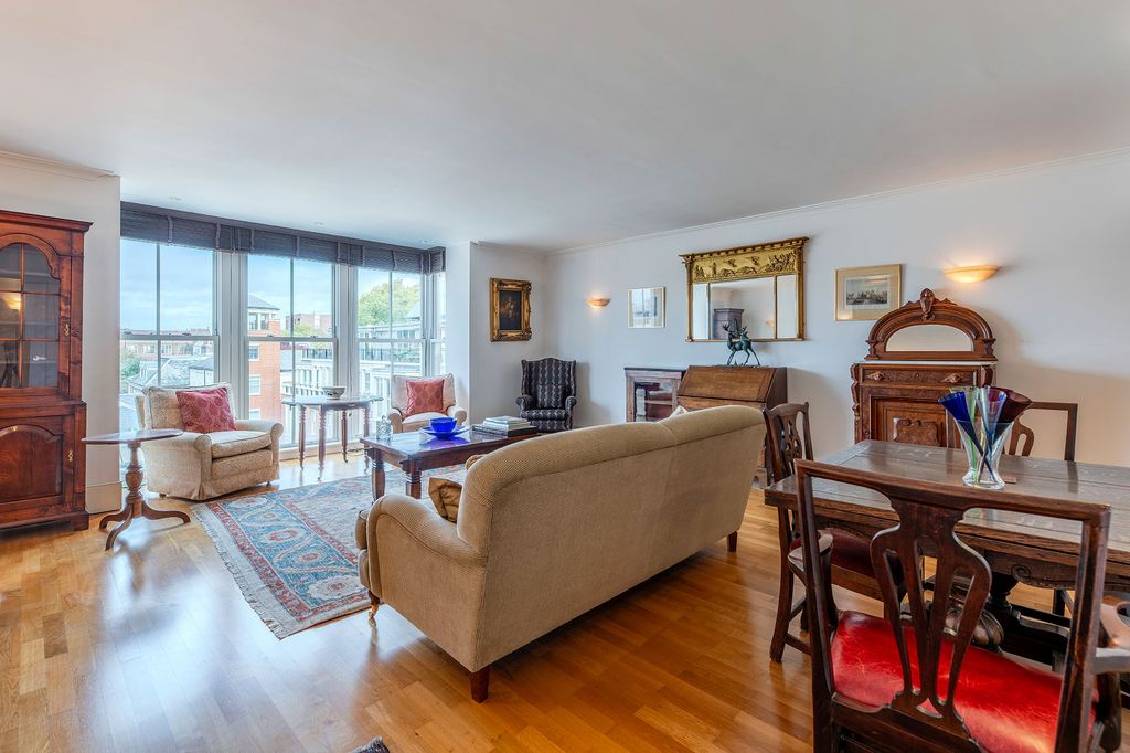 Property photo 3 of 22