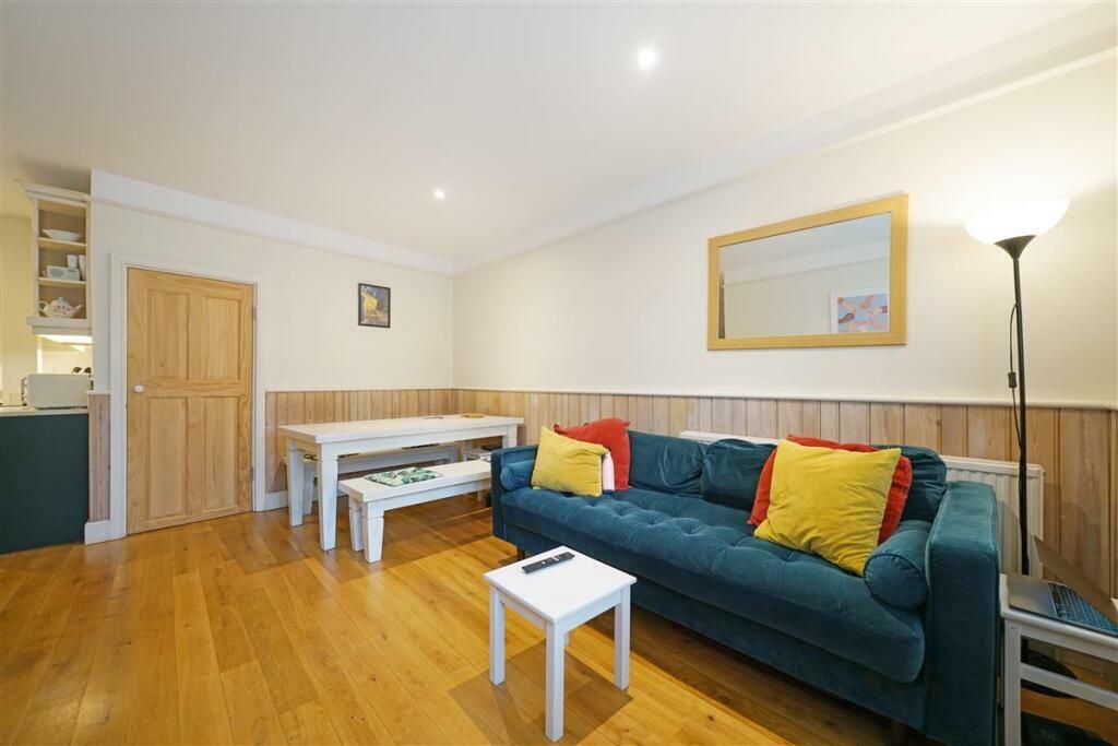 Property photo 1 of 3