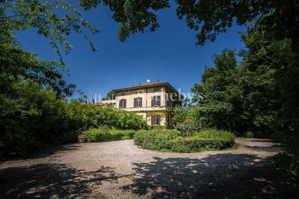 Property photo 3 of 10