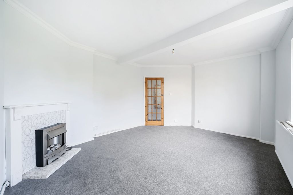 Property photo 3 of 17 Picture No. 20