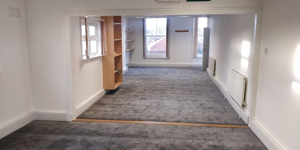 Property photo 3 of 6