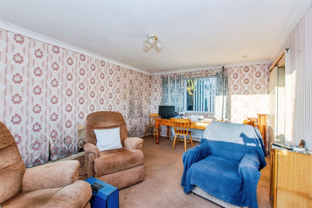 Property photo 3 of 18
