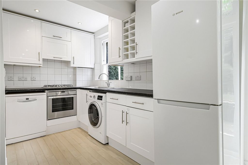Property photo 3 of 16 Picture No. 25