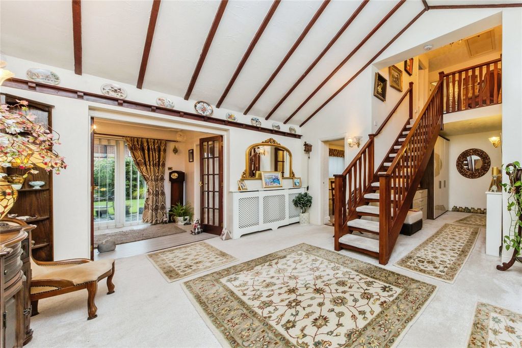 Property photo 2 of 18 Photography