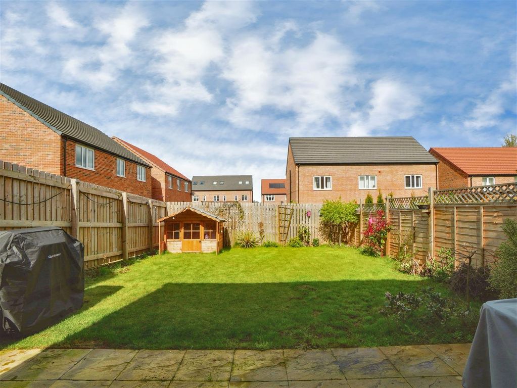 Property photo 2 of 20 External