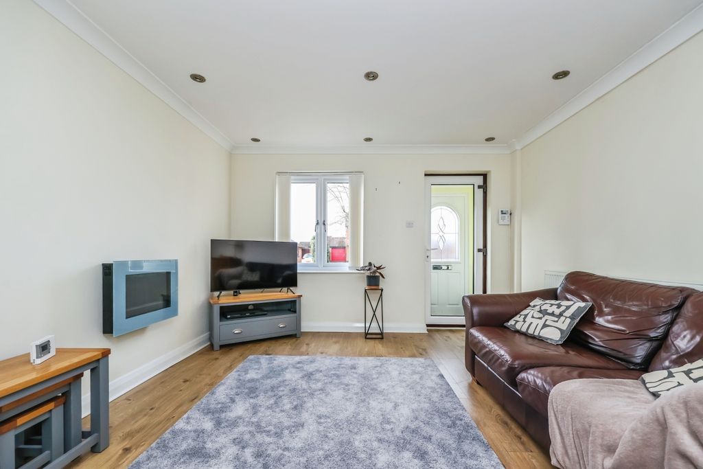 Property photo 2 of 15