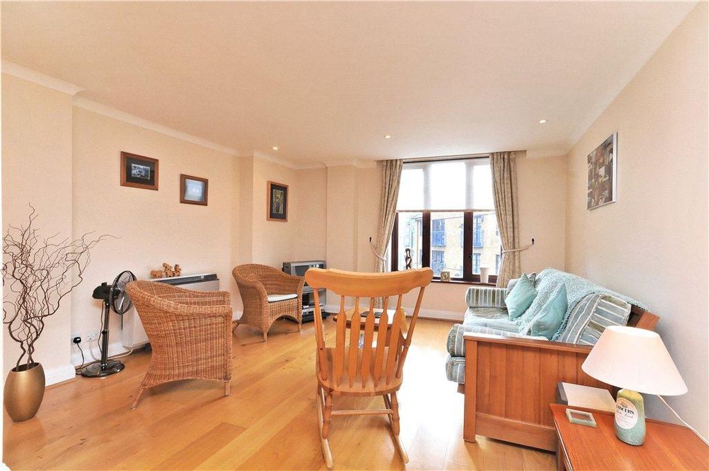 Property photo 1 of 11 Image