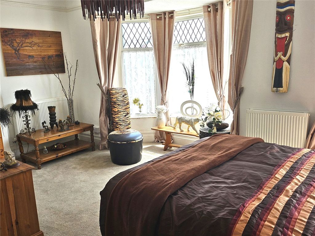 Additional image 10 of 5 bed terraced house for saleNew Road, Porthcawl CF36