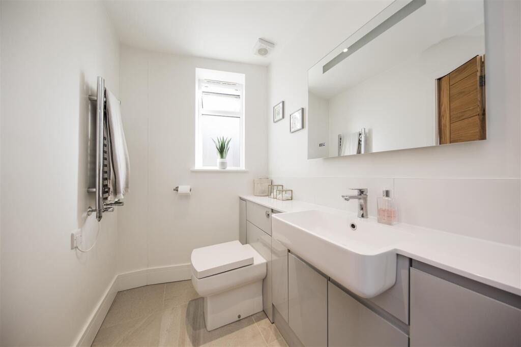 Property photo 3 of 3