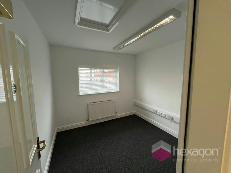 Property photo 3 of 6 7758_1Awss7.Jpg