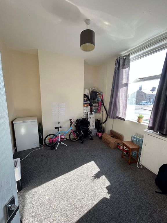 Property photo 2 of 13 Photo 6