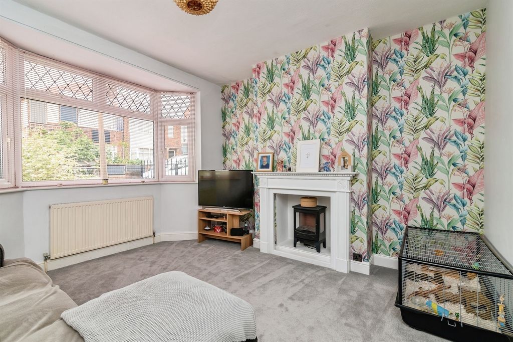Property photo 2 of 19