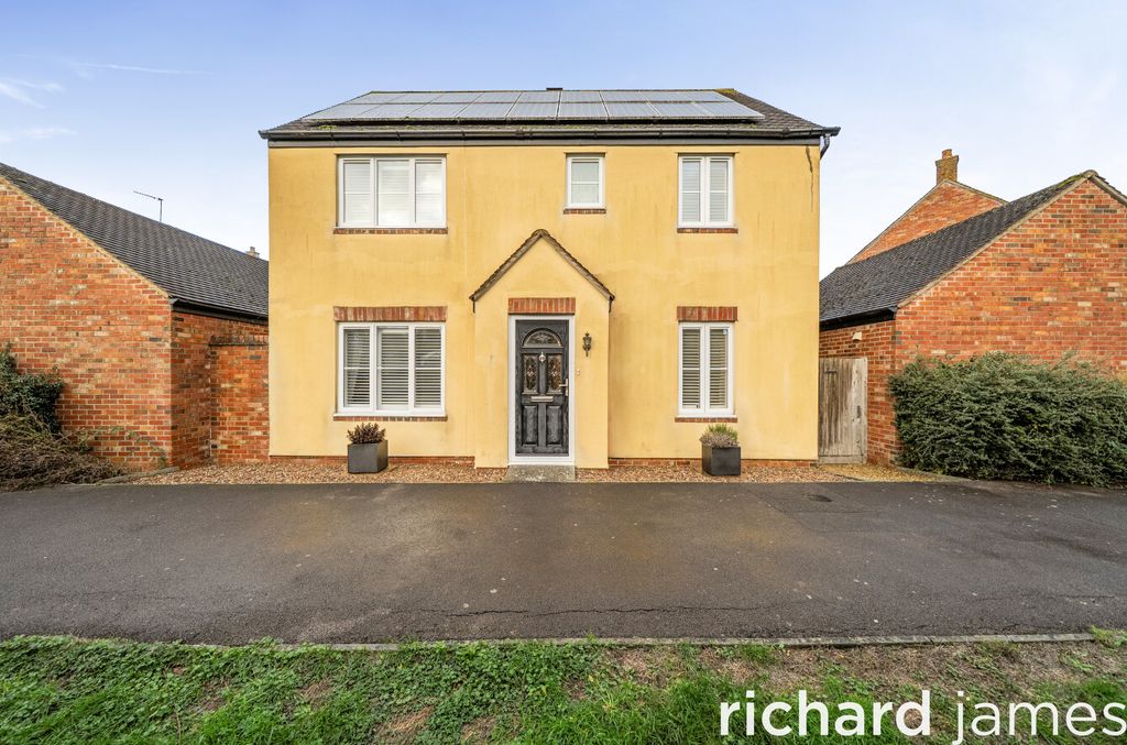 Property photo 1 of 16 3130A6947B254Cce8Ad83341c1c83702