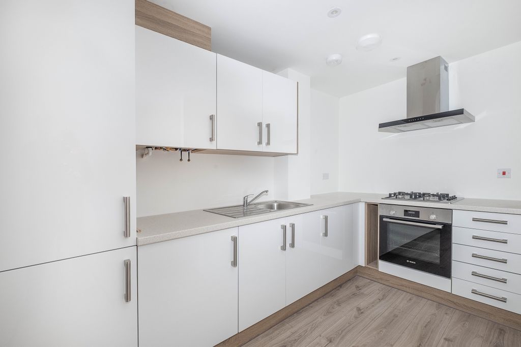 Property photo 2 of 8 5