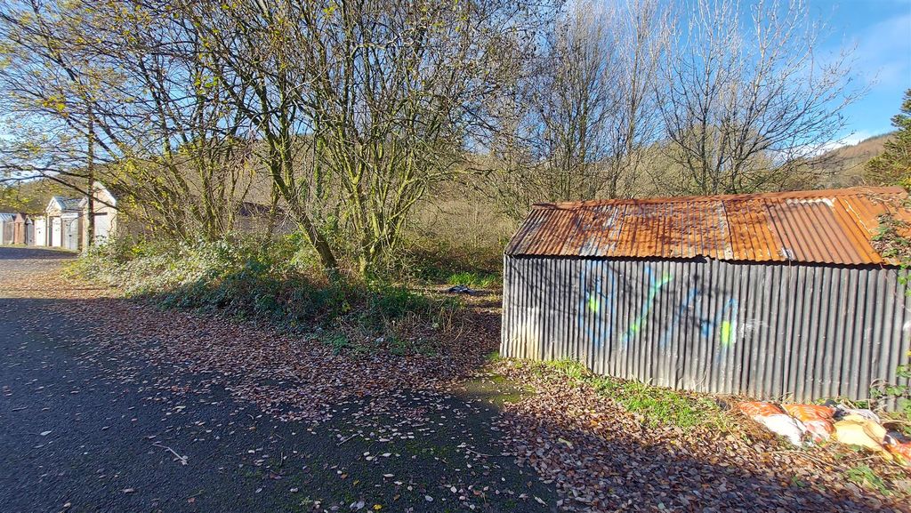 Property photo 2 of 9 20251119_105939.Jpg