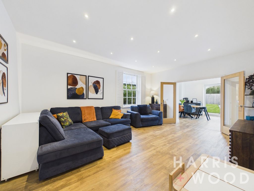 Property photo 3 of 41 4818663