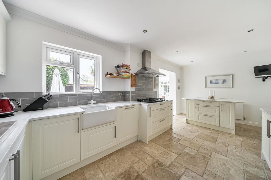 Property photo 3 of 19 1-6A79cc3E0E9F9-1502503 (12)-1.Jpg