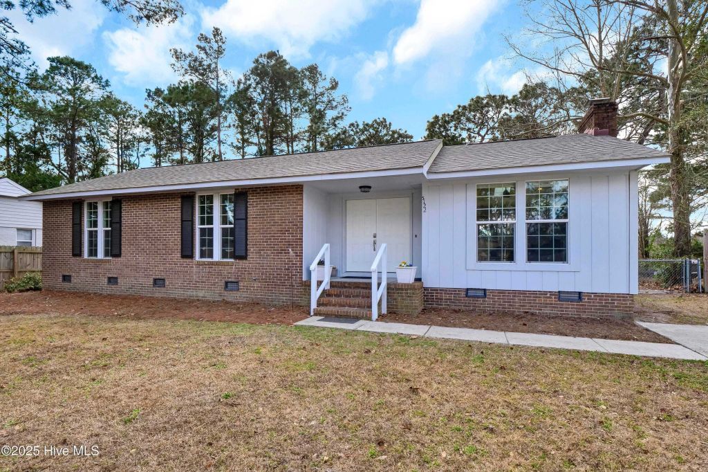 Property photo 1 of 27