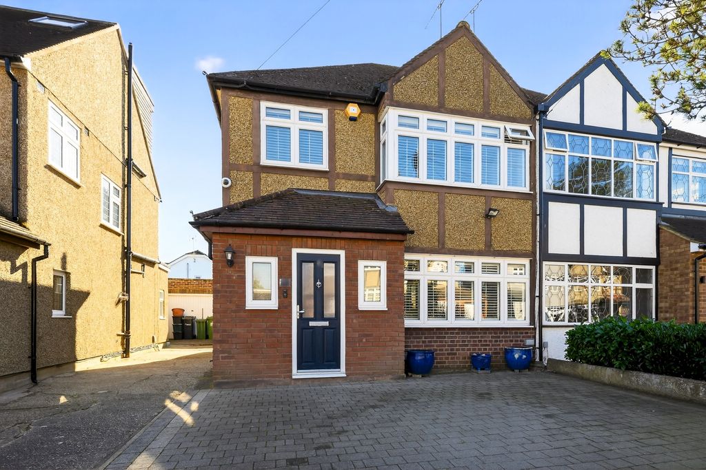 Property photo 1 of 23