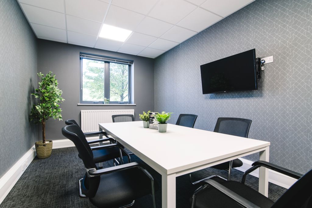 Property photo 3 of 10 Meeting Room