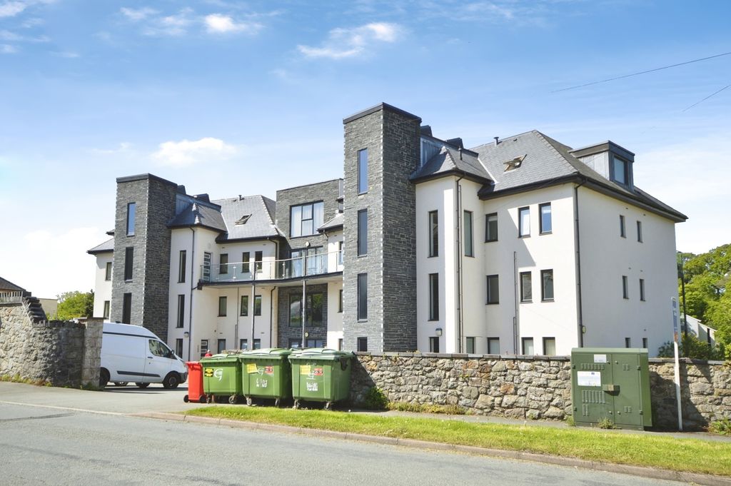 Property photo 3 of 17 Pbox-Img.Jpg
