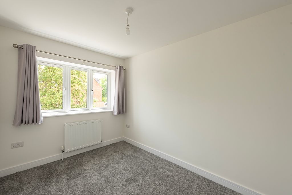Property photo 3 of 13 Bedroom