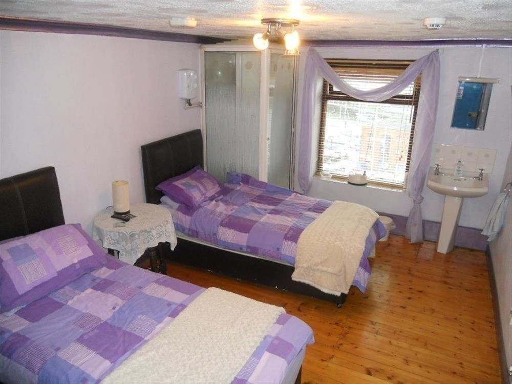 Property photo 3 of 10