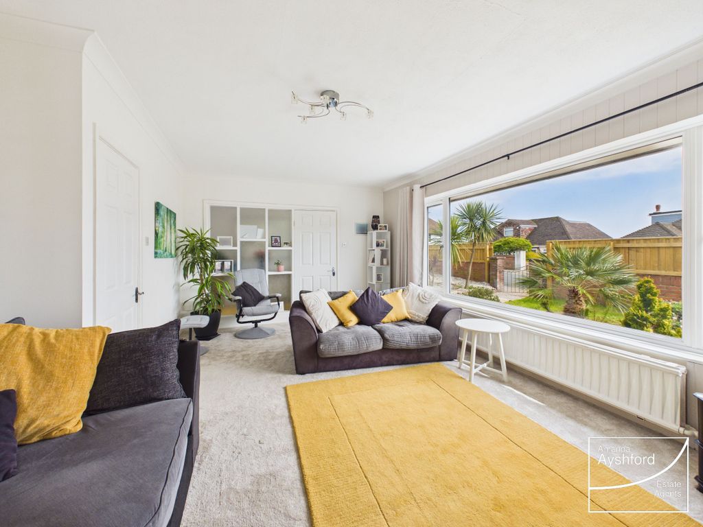 Property photo 3 of 39