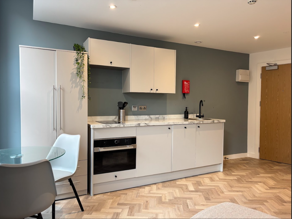 Property photo 3 of 6