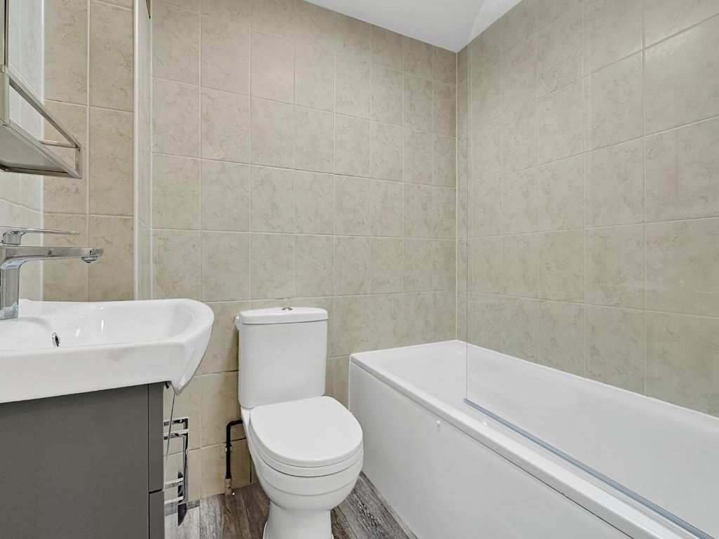 Property photo 3 of 6 72Cda4Dfaad2F0E9156c1Dbbe59F461B24d755A5.Jpg