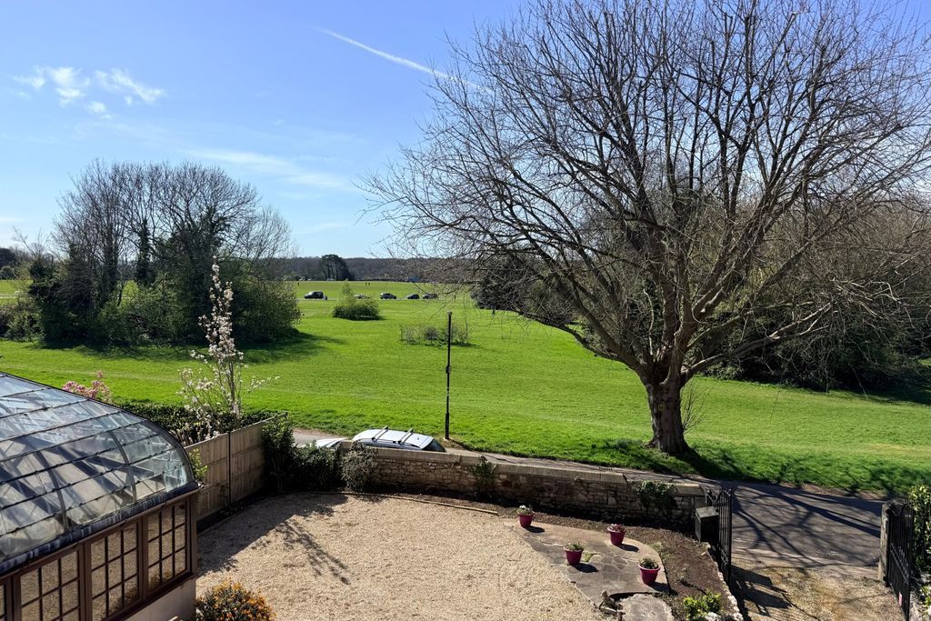 Property photo 2 of 13 View