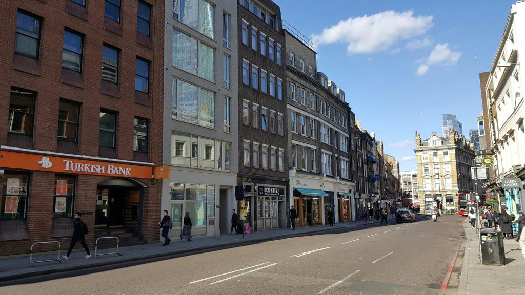 Property photo 1 of 6 80 Borough High St Ext.Jpg