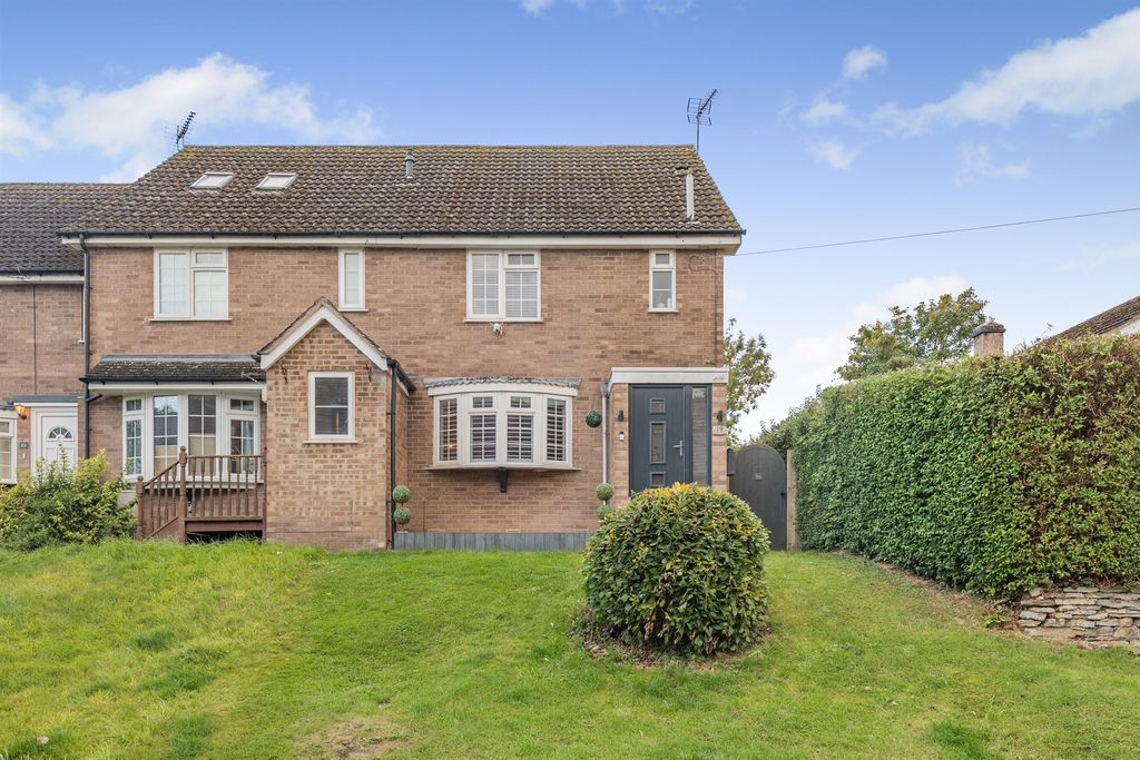 Property photo 1 of 15