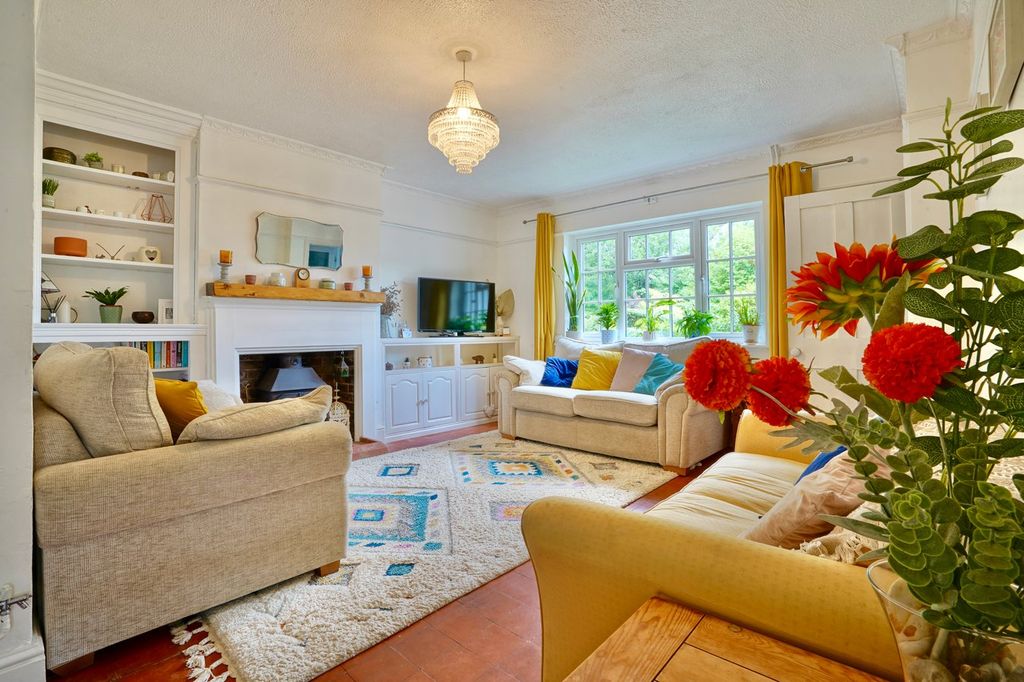 Property photo 2 of 24