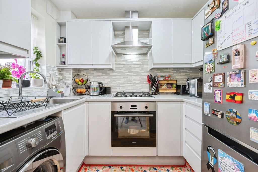 Property photo 3 of 16 Akl_8638