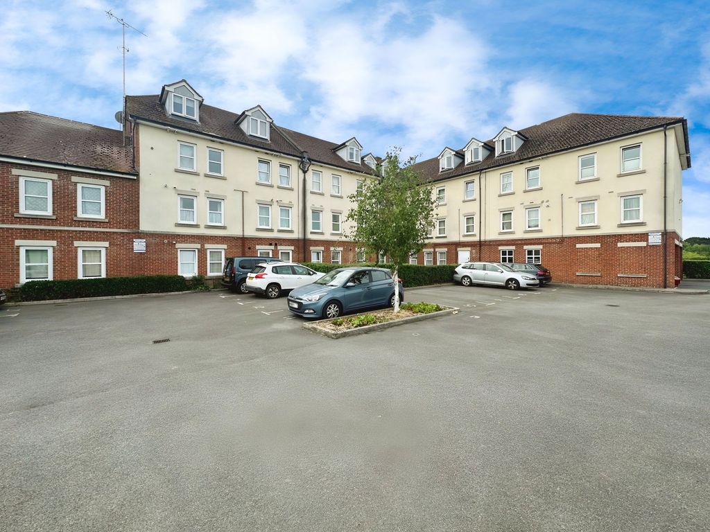 Property photo 1 of 11