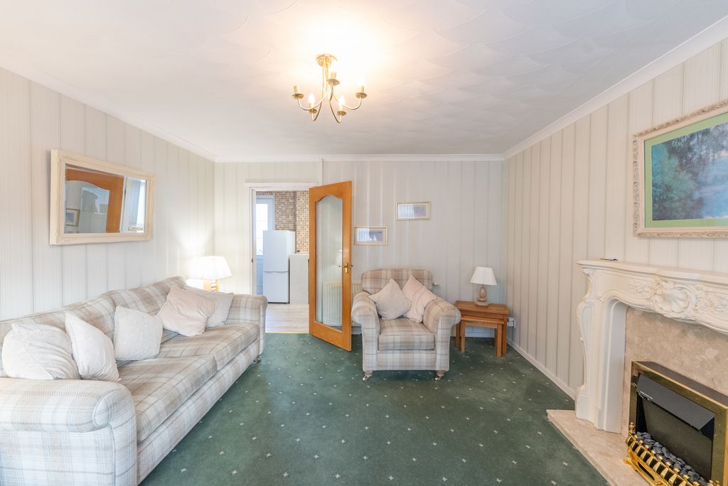 Property photo 3 of 23 Gallery