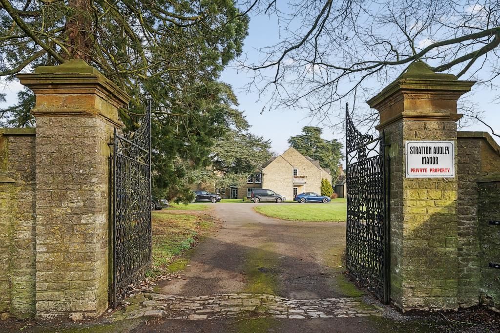 Property photo 1 of 20 External View
