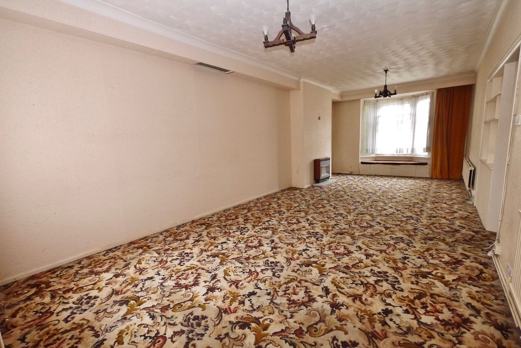 Property photo 3 of 14 3